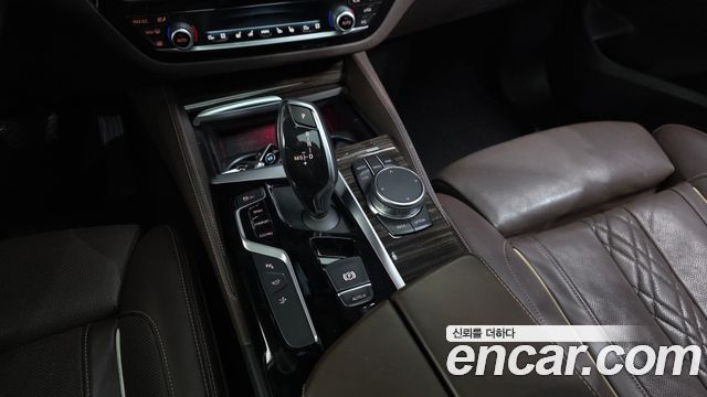 BMW 6 Series GT (G32) 620d Luxury 2019 — фото 9