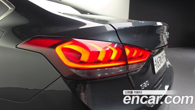 Genesis G80 3.3 GDI Luxury 2018 — фото 23