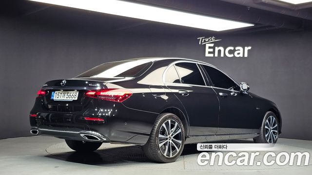 Mercedes-Benz E-Class (W213) E300e 4MATIC Exclusive 2021 — фото 2