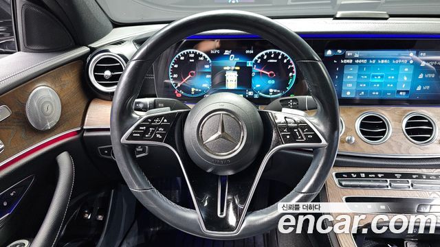 Mercedes-Benz E-Class (W213) E300e 4MATIC Exclusive 2021 — фото 13