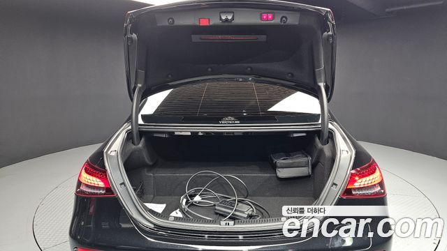Mercedes-Benz E-Class (W213) E300e 4MATIC Exclusive 2021 — фото 20