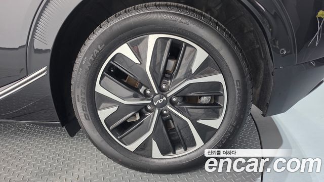 Kia EV6 Long Range Earth 2022 — фото 21