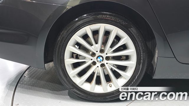 BMW 5 Series (G30) 520d xDrive Luxury Plus 2019 — фото 5