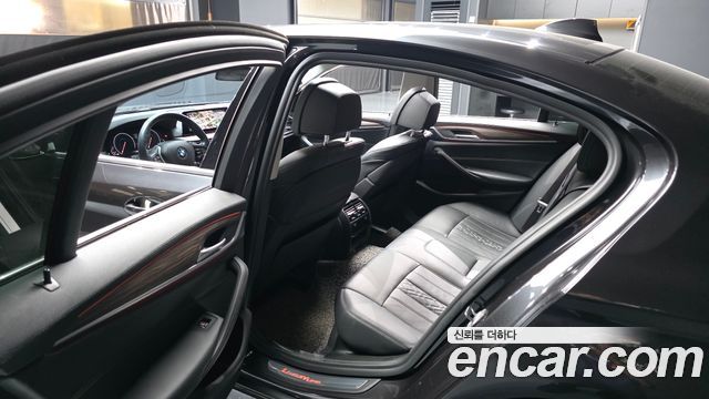 BMW 5 Series (G30) 520d xDrive Luxury Plus 2019 — фото 26