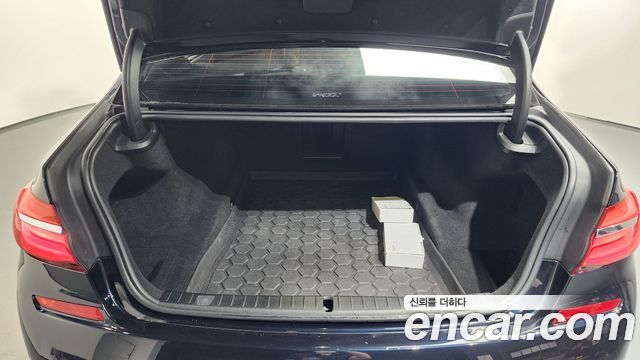 BMW 7 Series (G11) 740Li xDrive M Sport Package 2019 — фото 17