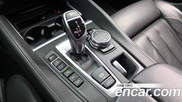 BMW X6 (F16) xDrive 40d 2016 — фото 9