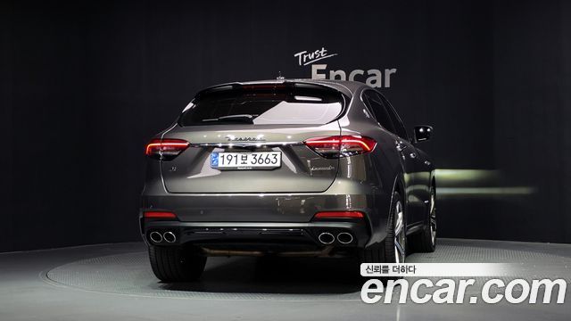 Maserati Levante 3.0 AWD GranSport 2021 — фото 4