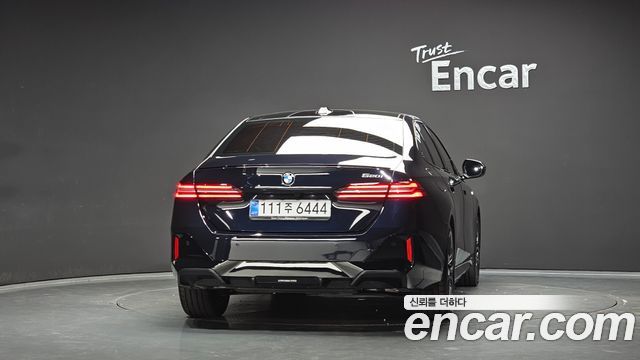 BMW 5 Series (G60) 520i M Sport 2026 — фото 4
