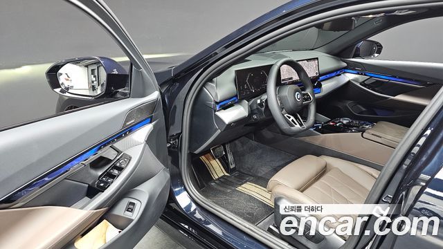 BMW 5 Series (G60) 520i M Sport 2026 — фото 11