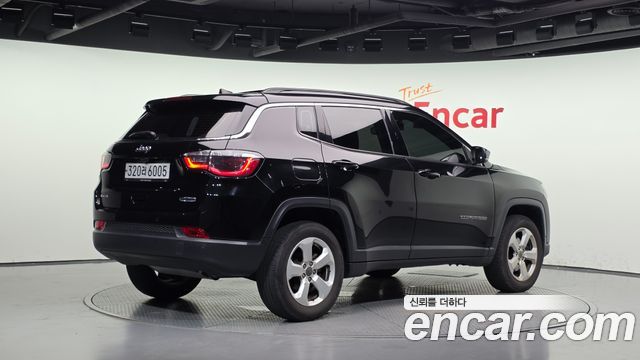 Jeep Compass (II) 2.4 Longitude AWD 2019 — фото 2