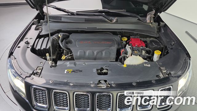 Jeep Compass (II) 2.4 Longitude AWD 2019 — фото 6
