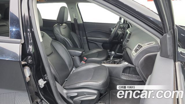 Jeep Compass (II) 2.4 Longitude AWD 2019 — фото 11