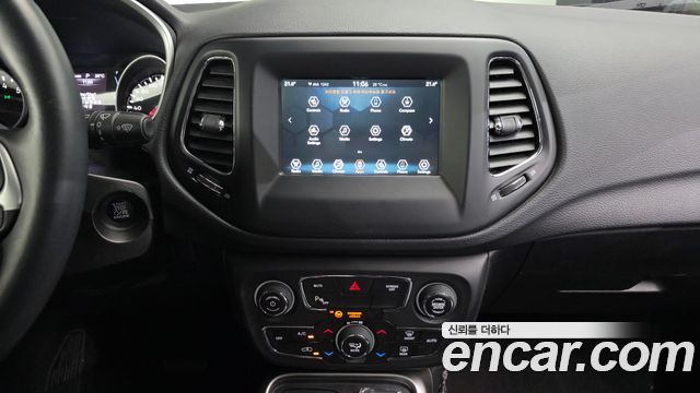 Jeep Compass (II) 2.4 Longitude AWD 2019 — фото 14