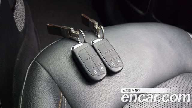 Jeep Compass (II) 2.4 Longitude AWD 2019 — фото 17
