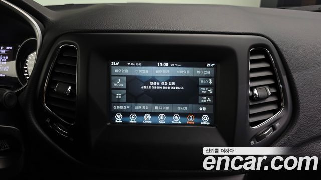 Jeep Compass (II) 2.4 Longitude AWD 2019 — фото 30