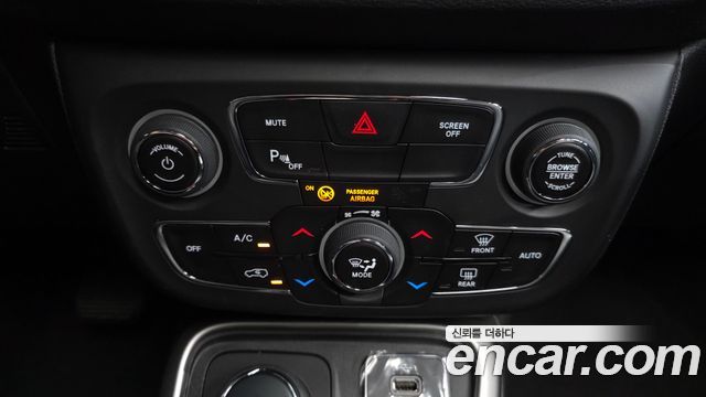 Jeep Compass (II) 2.4 Longitude AWD 2019 — фото 31