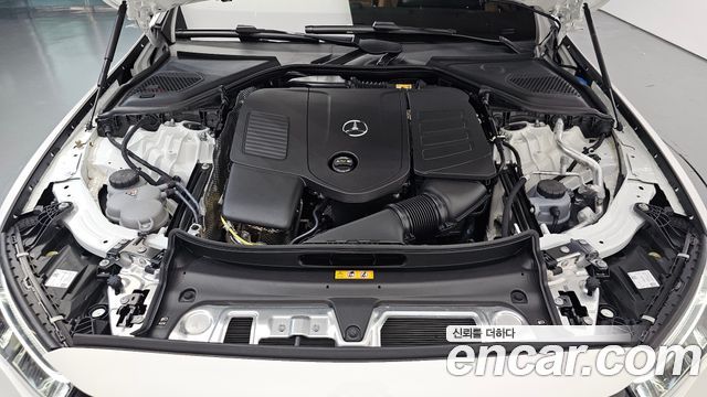 Mercedes-Benz E-Class (W214) E300 4MATIC AMG Line 2025 — фото 6
