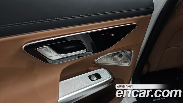 Mercedes-Benz E-Class (W214) E300 4MATIC AMG Line 2025 — фото 19