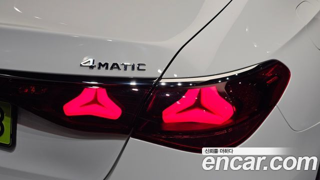 Mercedes-Benz E-Class (W214) E300 4MATIC AMG Line 2025 — фото 23