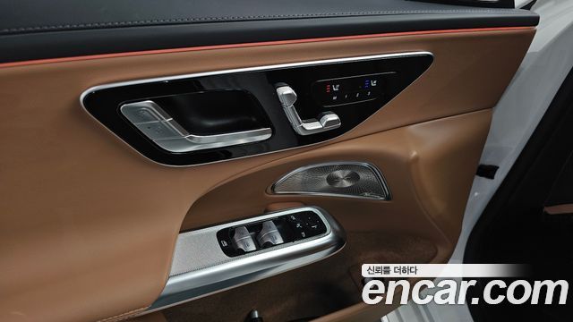 Mercedes-Benz E-Class (W214) E300 4MATIC AMG Line 2025 — фото 37