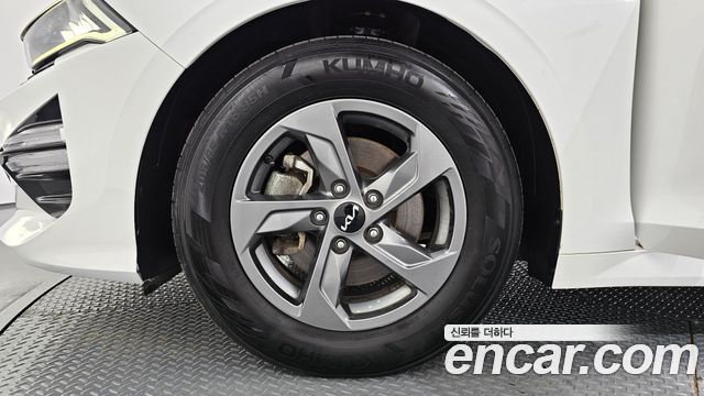 Kia K5 (III) 2.0 LPI(Renter car) Strandard 2023 — фото 5