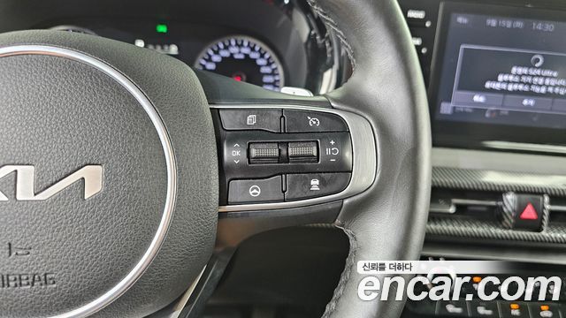 Kia K5 (III) 2.0 LPI(Renter car) Strandard 2023 — фото 15