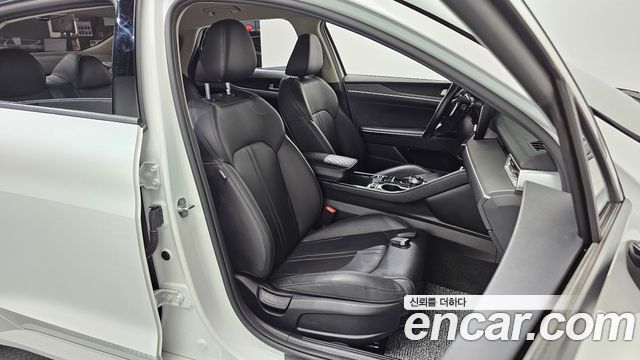 Kia K5 (III) 2.0 LPI(Renter car) Strandard 2023 — фото 26