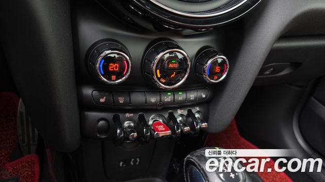 MINI Cooper S Convertible Standard 3rd 2016 — фото 21