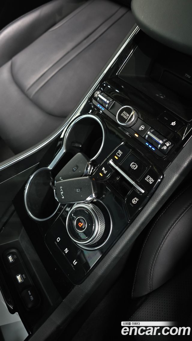 Kia K5 (III) 2.0 Noblesse 2023 — фото 9