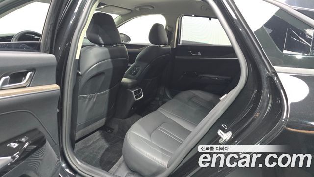 Kia K5 (III) 2.0 Noblesse 2023 — фото 11