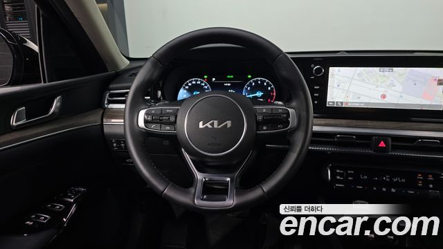 Kia K5 (III) 2.0 Noblesse 2023 — фото 12