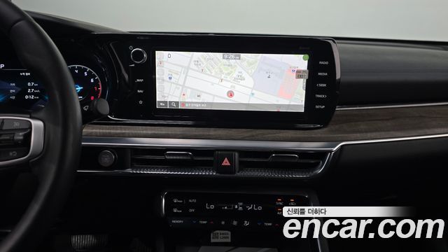 Kia K5 (III) 2.0 Noblesse 2023 — фото 13