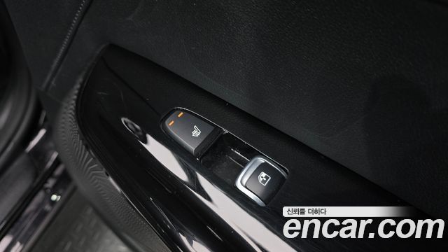 Kia K5 (III) 2.0 Noblesse 2023 — фото 16