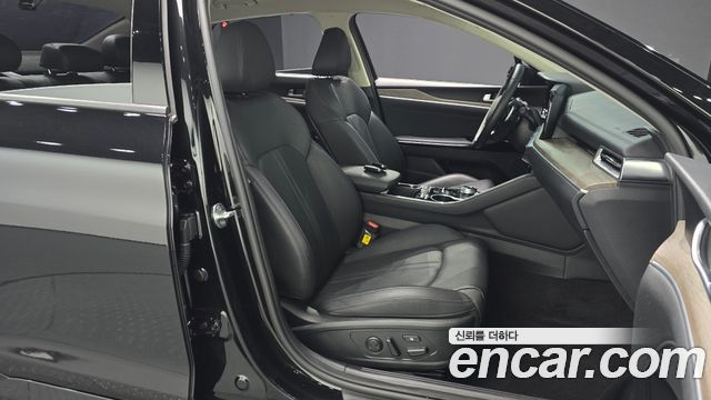 Kia K5 (III) 2.0 Noblesse 2023 — фото 26
