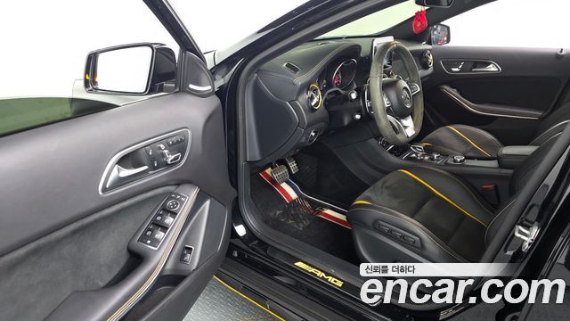 Mercedes-Benz GLA-Class (X156) GLA45 AMG 4MATIC 50th Edition 2018 — фото 10