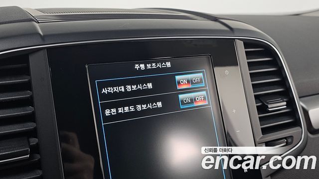 Renault Korea QM6 2.0 GDe LE Signature 2WD 2023 — фото 16