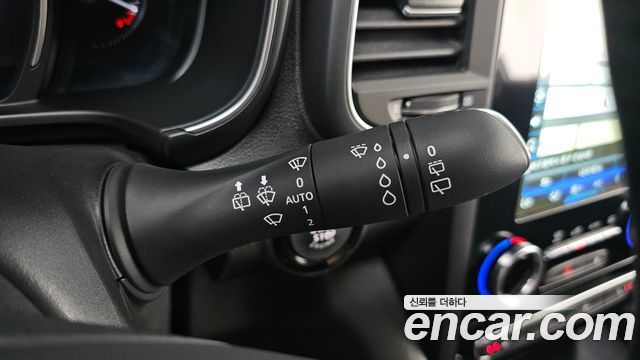 Renault Korea QM6 2.0 GDe LE Signature 2WD 2023 — фото 27