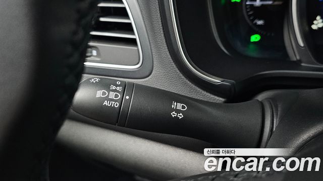 Renault Korea QM6 2.0 GDe LE Signature 2WD 2023 — фото 28