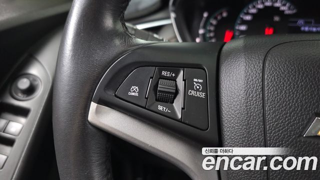 Chevrolet Trax 1.4 Premier 2019 — фото 17