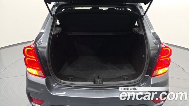 Chevrolet Trax 1.4 Premier 2019 — фото 18