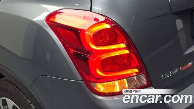 Chevrolet Trax 1.4 Premier 2019 — фото 23