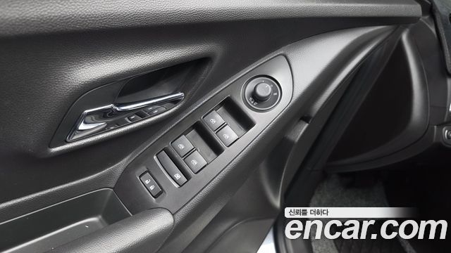 Chevrolet Trax 1.4 Premier 2019 — фото 28