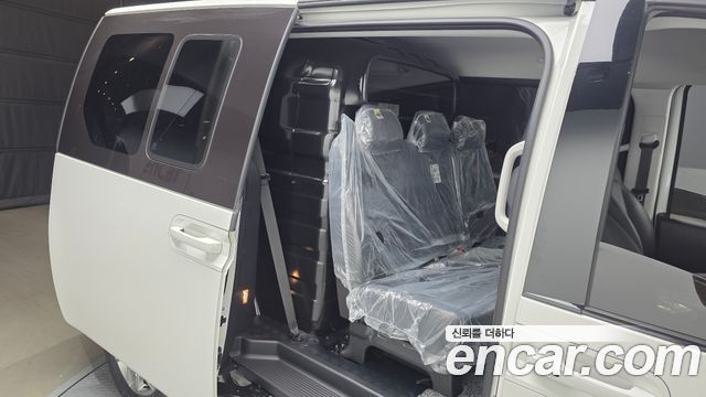 Hyundai Staria L3.5 Cargo 5-Seater Modern 2025 — фото 12