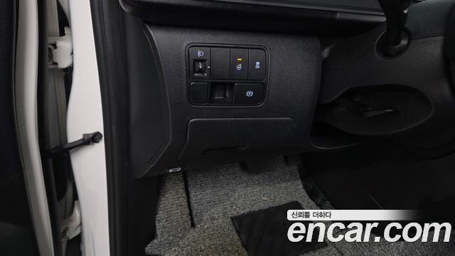 Hyundai Staria L3.5 Cargo 5-Seater Modern 2025 — фото 19