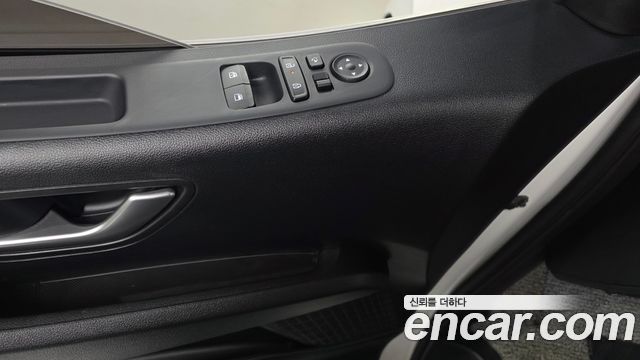 Hyundai Staria L3.5 Cargo 5-Seater Modern 2025 — фото 28