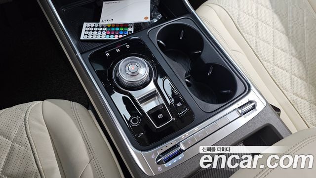Kia Carnival (IV) HEV 9-Seater Hi-Limousine (Special vehicle) 2025 — фото 9