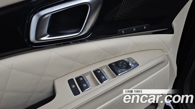 Kia Carnival (IV) HEV 9-Seater Hi-Limousine (Special vehicle) 2025 — фото 18