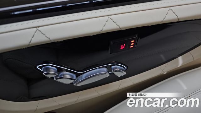 Kia Carnival (IV) HEV 9-Seater Hi-Limousine (Special vehicle) 2025 — фото 28