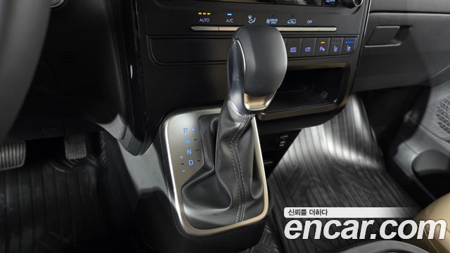 Hyundai Staria HEV 1.6T Cargo 2-Seater Modern 2026 — фото 9