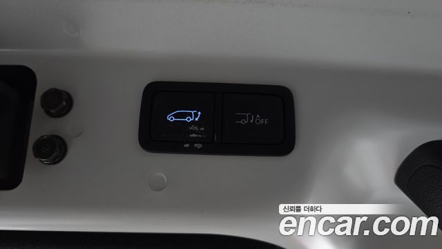 Hyundai Staria HEV 1.6T Cargo 2-Seater Modern 2026 — фото 16
